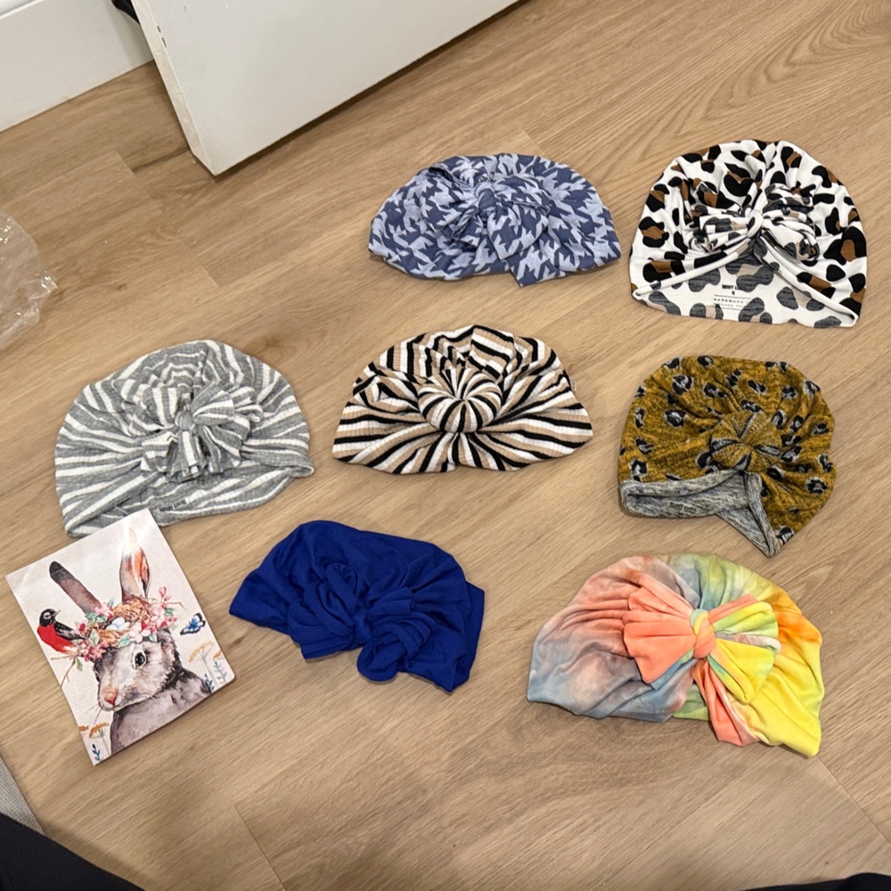 Set of NWOT Bunny Knots and Bows. Sizes S and M